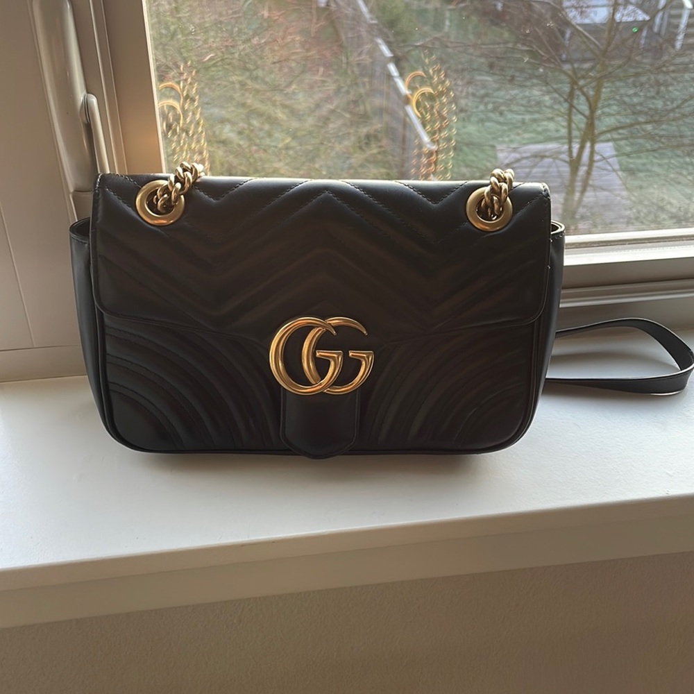 AUTH GUCCI MARMONT BAG
